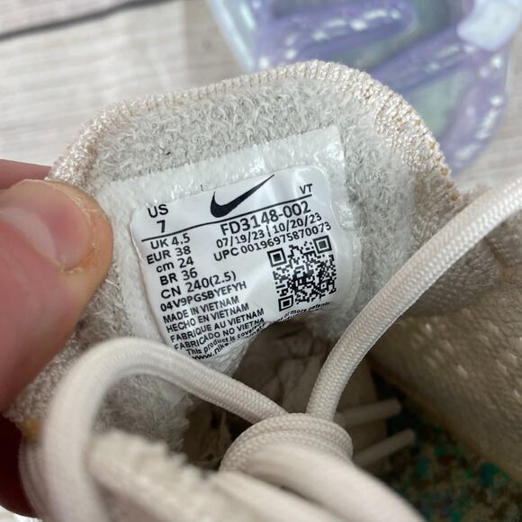 Nike Air VaporMax 2023 Flyknit Womens Sz 7 Sneakers Phantom - Picture 9 of 9